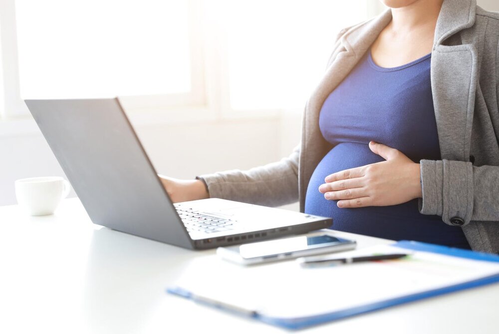 اینفوگرافیک / چند توصیه ساده برای سلامتی زنان باردارِ شاغل
