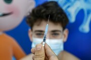 واکسیناسیون بیش از ۷۰ درصد دانش‌آموزان 12 تا 18 ساله علیه کرونا/ آغاز لکه‌گیری مدرسه به مدرسه واکسیناسیون