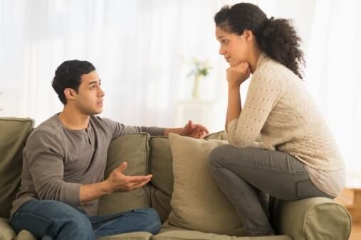 «گِله» از خانواده همسر را چطور مطرح کنیم که دعوا نشود؟