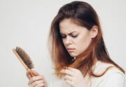 تفاوت های ریزش مو در زنان و مردان/ راه های درمان موهای آسیب دیده