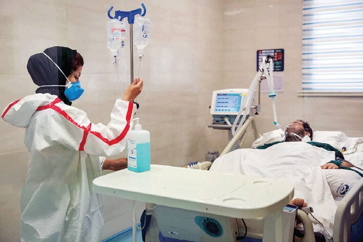 قرنطینه امیکرون در صورت تداوم علائم بیماری بیش از ۵ روز است قرنطینه امیکرون در صورت تداوم علائم بیماری بیش از ۵ روز است