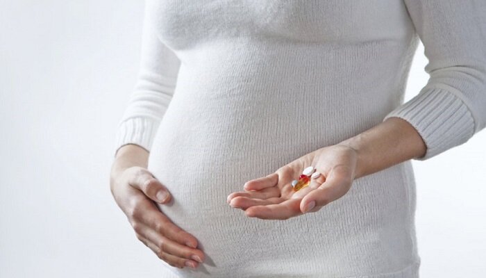نکات مهمی درباره مصرف ویتامین D ، C و اسید فولیک در بارداری
