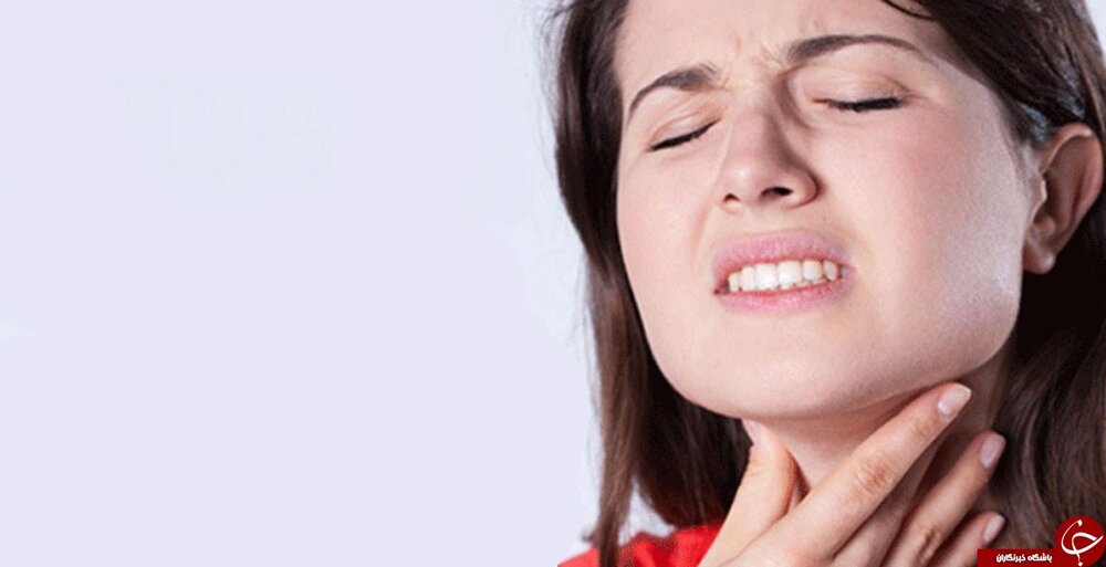 با استخوان ماهی که در گلویمان گیر کرده چه کنیم؟  با استخوان ماهی که در گلویمان گیر کرده چه کنیم؟