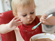 چگونه به کودک آداب غذاخوردن را بیاموزیم؟