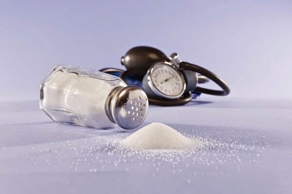 کاهش مصرف نمک به بهبود نارسایی قلبی کمک می کند