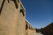 ترک های فرونشست اصفهان به دیوار خانه‌ها و بناهای تاریخی شهر رسید