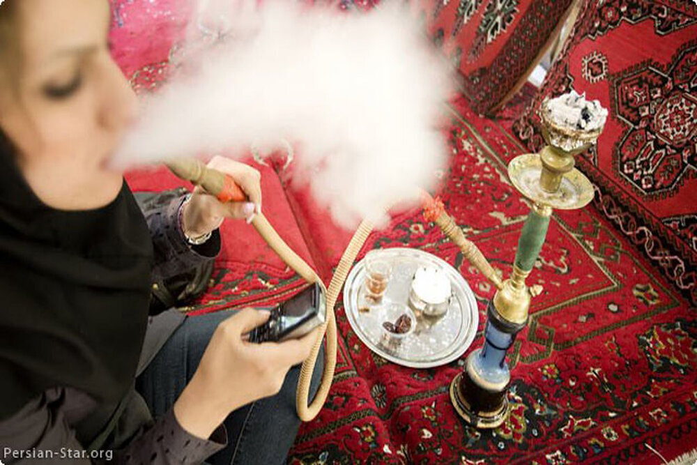 افزایش ۵۷درصدی زنان قلیانی افزایش ۵۷درصدی زنان قلیانی