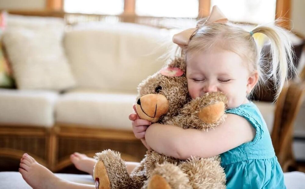 وابستگی کودک به عروسک نشانه چیست؟ وابستگی کودک به عروسک نشانه چیست؟