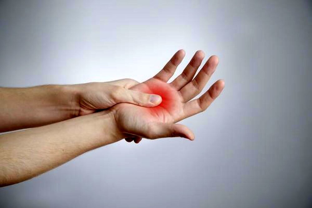 این علامت روی کف دست نشان دهنده بیماری کبدی است! این علامت روی کف دست نشان دهنده بیماری کبدی است!