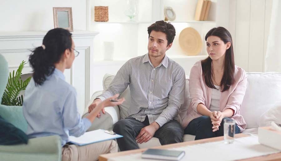 10 مشکل رایج زناشویی که مشاوره ازدواج به آنها میپردازد 10 مشکل رایج زناشویی که مشاوره ازدواج به آنها میپردازد