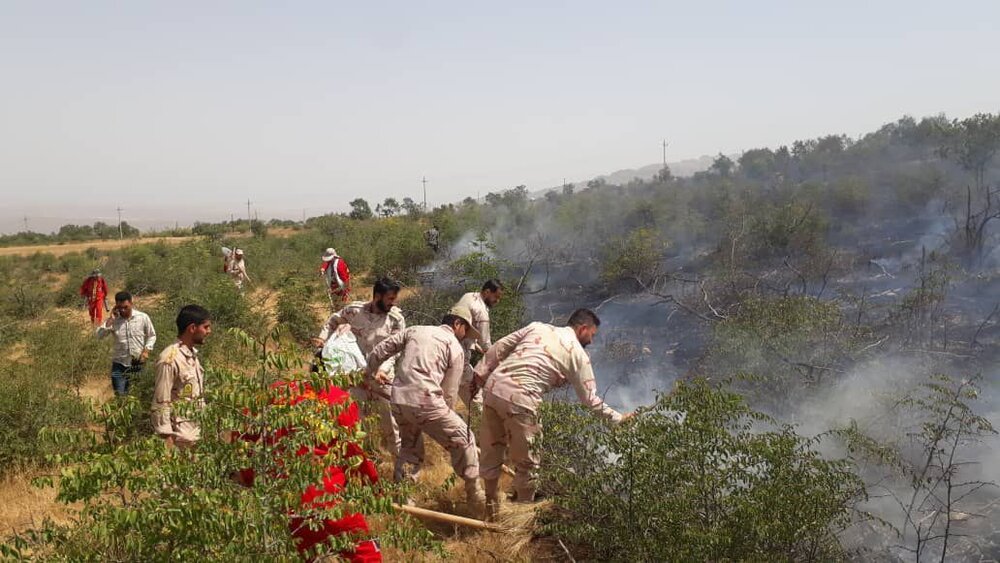  "منطقه حفاظت شده خائیز " از دیروز در آتش می سوزد