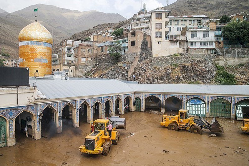 اهالی امام زاده داوود:درباره سیل هشدار جدی به ما داده نشده بود اهالی امام زاده داوود:درباره سیل هشدار جدی به ما داده نشده بود