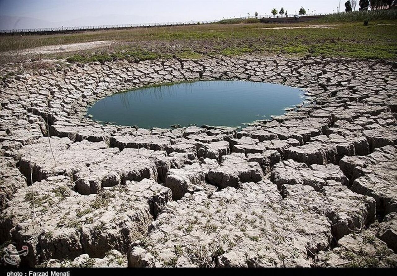 نشت سالانه 1 میلون تُن نفت در خلیج فارس/ 1.5 میلیون هکتار از اراضی تالابی کشور پتانسیل غبارخیزی دارند نشت سالانه 1 میلون تُن نفت در خلیج فارس/ 1.5 میلیون هکتار از اراضی تالابی کشور پتانسیل غبارخیزی دارند