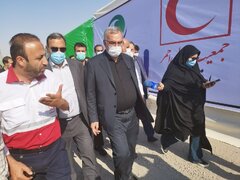 وزیر بهداشت در مرز مهران : مردم سعی کنند گرمازده نشوند