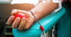 ایران  برای ۱۰ روز ذخیره خونی دارد/ کاهش اهدای خون در میان بانوان