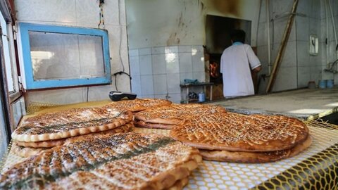 پخت نان کامل در بیش از ۲۱۰۰ نانوایی کشور
