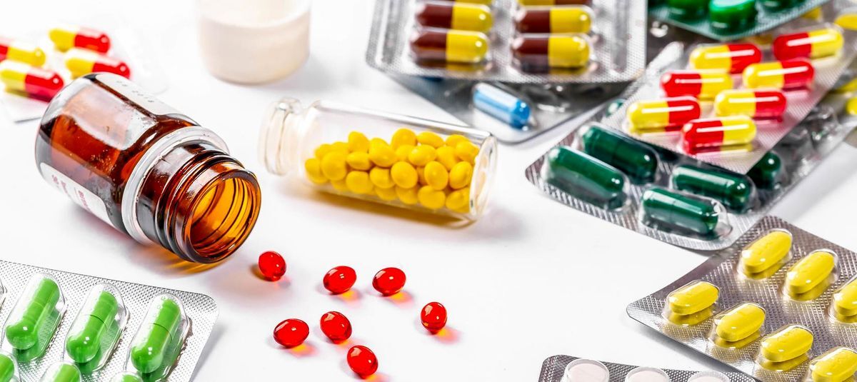 نحوه نگهداری دارو در منزل؛ آیا یخچال جای مناسبی برای داروهاست؟ نحوه نگهداری دارو در منزل؛ آیا یخچال جای مناسبی برای داروهاست؟
