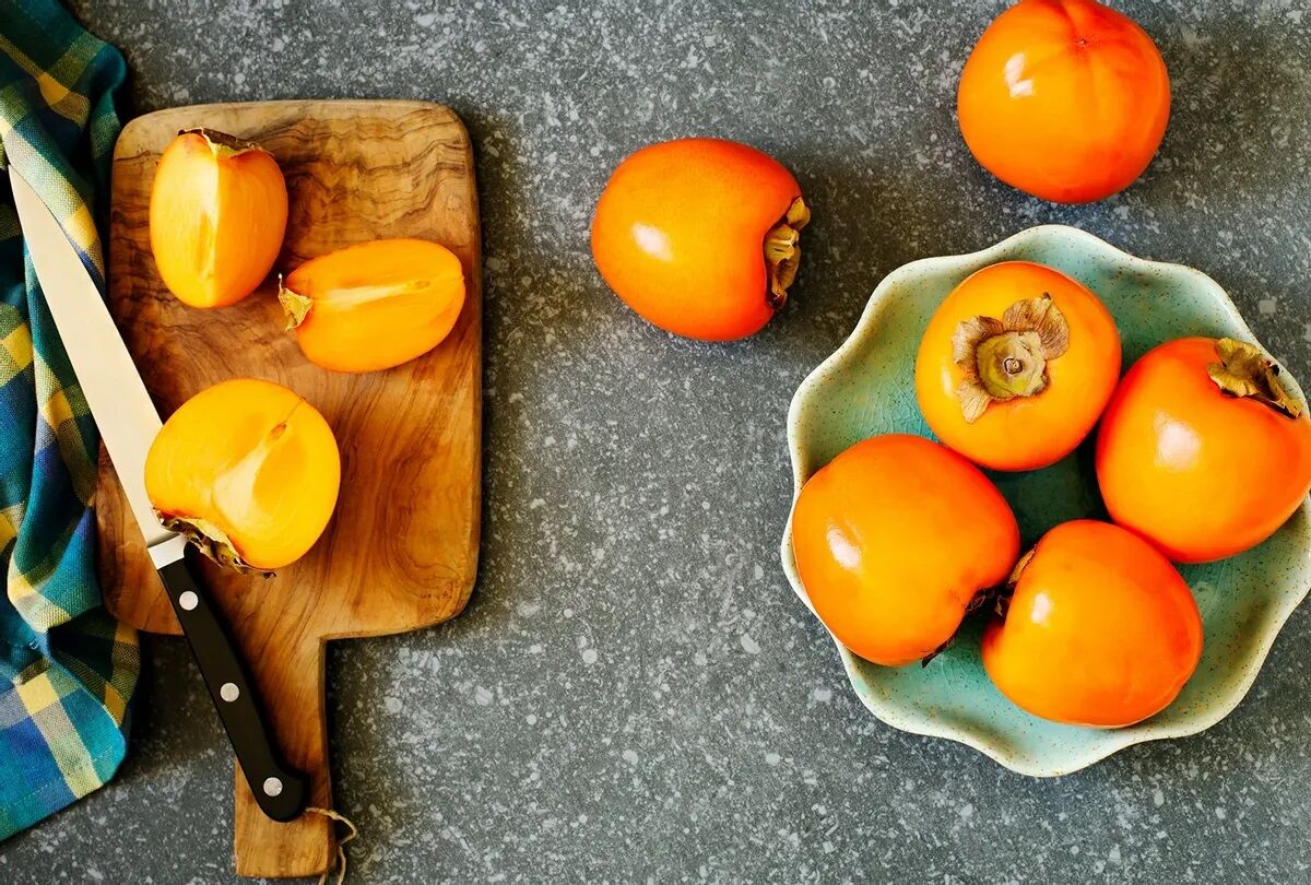 خرمالو بخوریم تا سرما نخوریم خرمالو بخوریم تا سرما نخوریم