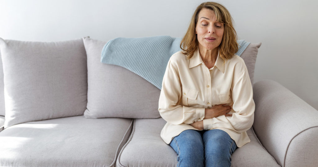 علائم هپاتیت C که هرگز نباید نادیده بگیرید علائم هپاتیت C که هرگز نباید نادیده بگیرید