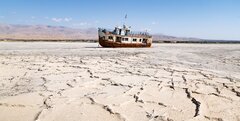 ۸۰ هزار حلقه چاه غیرمجاز در حوضه دریاچه ارومیه/ با صرف ۶ هزار میلیارد تومان اعتبارات دولتی دریاچه احیا نشد