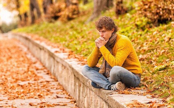 کوتاهتر شدن روزها، احتمال افسردگی فصلی را تشدید می‌کند؟