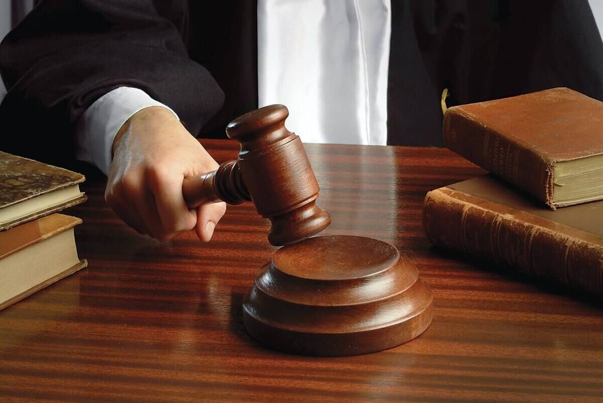 خبر لغو حکم اعدام قرهحسنلو تکذیب شد/ قوه قضائیه: هنوز حکم قطعی در مورد هیچ یک متهمان صادر نشده
خبر لغو حکم اعدام قرهحسنلو تکذیب شد/ قوه قضائیه: هنوز حکم قطعی در مورد هیچ یک متهمان صادر نشده