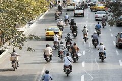 همهمه دود/ موتور سیکلت‌ها در آلوده‌کردن هوای پایتخت چقدر سهم دارند؟
