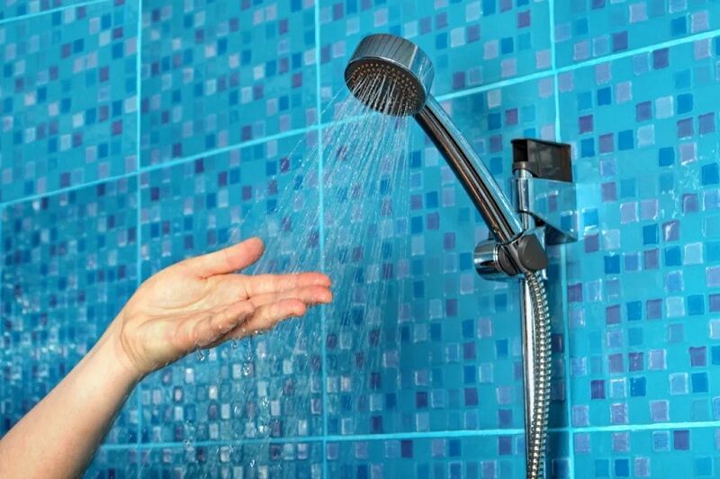 توصیههای بهداشتی قبل از دوش گرفتن توصیههای بهداشتی قبل از دوش گرفتن