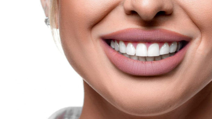 ۴ روش خانگی برای درمان حساسیت دندان