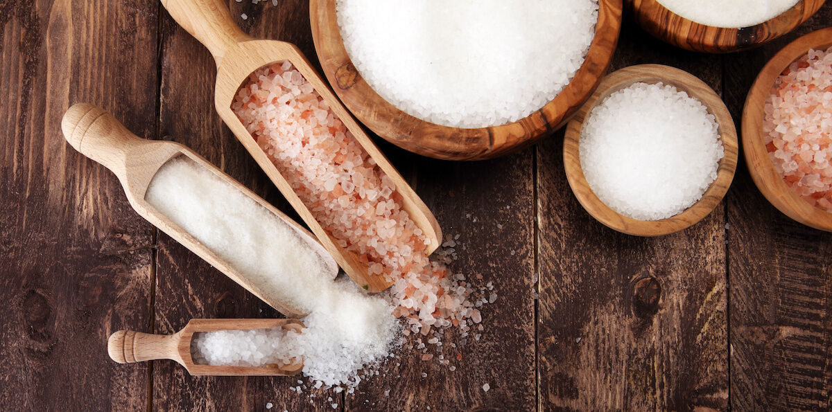 چگونه مصرف نمک را کم کنیم؟