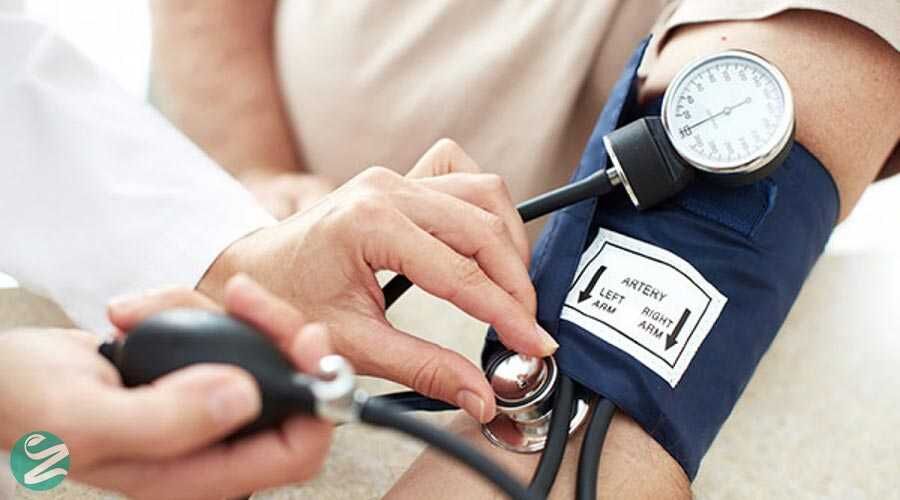 چگونه بفهمیم فشارخون مان بالاست؟ چگونه بفهمیم فشارخون مان بالاست؟