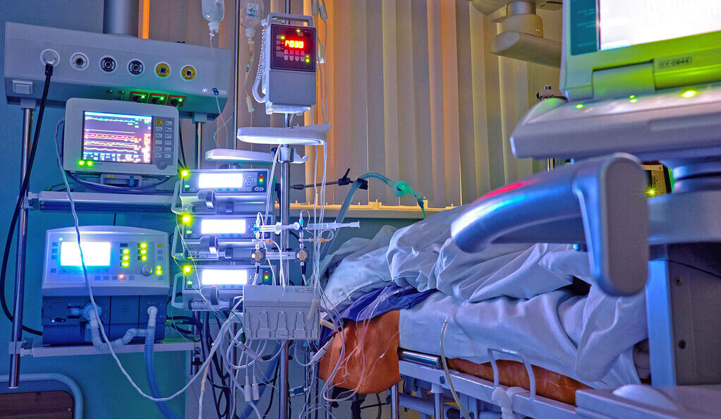 ICU و CCU چه بخش هایی در بیمارستان هستند و چه اتفاقی در آنها می افتد؟  ICU و CCU چه بخش هایی در بیمارستان هستند و چه اتفاقی در آنها می افتد؟