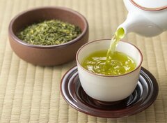 وقتی چای سبز می‌نوشید چه اتفاقی برای بدنتان می‌افتد؟
