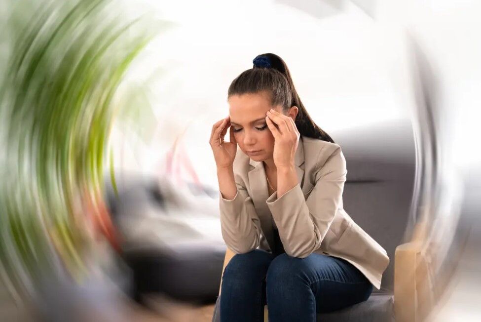 سرگیجه نشانه چیست؟ سرگیجه نشانه چیست؟