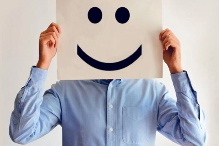 فواید بی نظیر خندیدن برای بدن  فواید بی نظیر خندیدن برای بدن