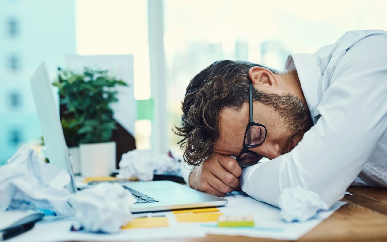 ۴ دلیل برای چُرت روزانه ۴ دلیل برای چُرت روزانه
