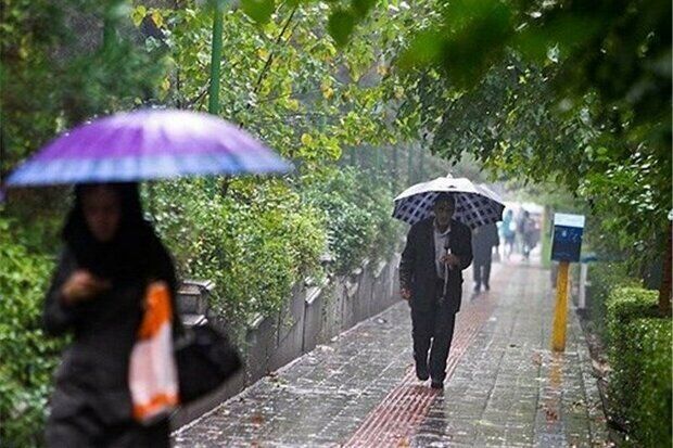 هشدار بارش‌های رگباری باران در تهران، البرز و ۷ استان دیگر/ سامانه بارشی تا جمعه فعال است