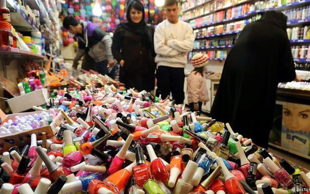 علت افزایش کالاهای بهداشتی و آرایشی قاچاق در کشور علت افزایش کالاهای بهداشتی و آرایشی قاچاق در کشور