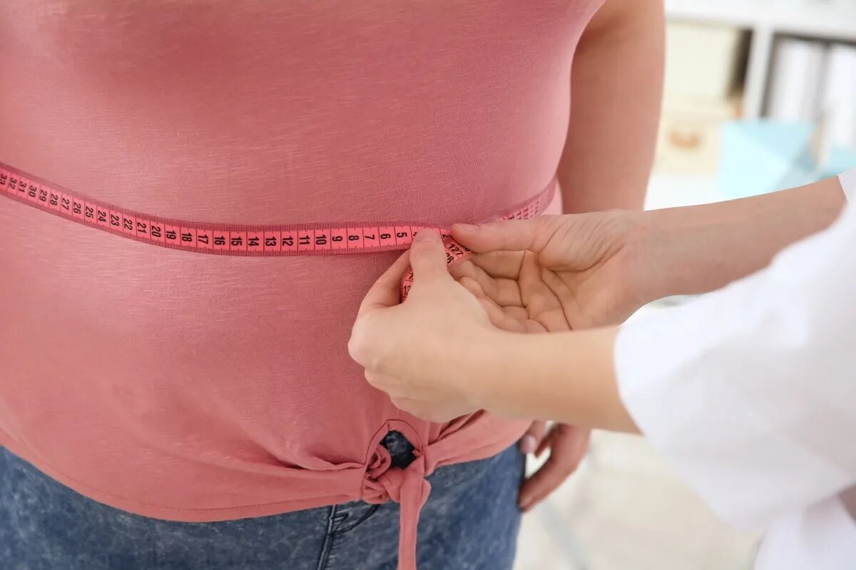 «چاقی مردانه» چطور مانع درمان ناباروری زنان می‌شود؟