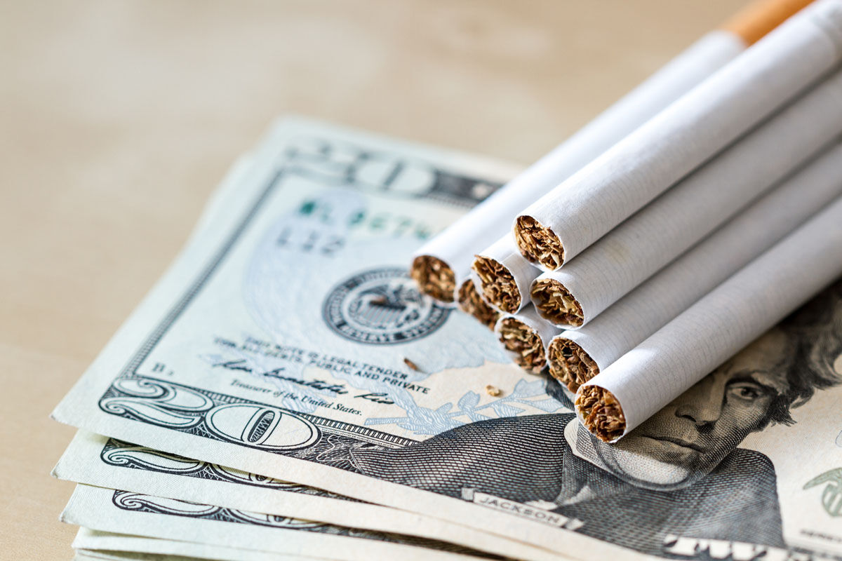 وزیر بهداشت: مالیات بر عرضه سیگار ضروری است