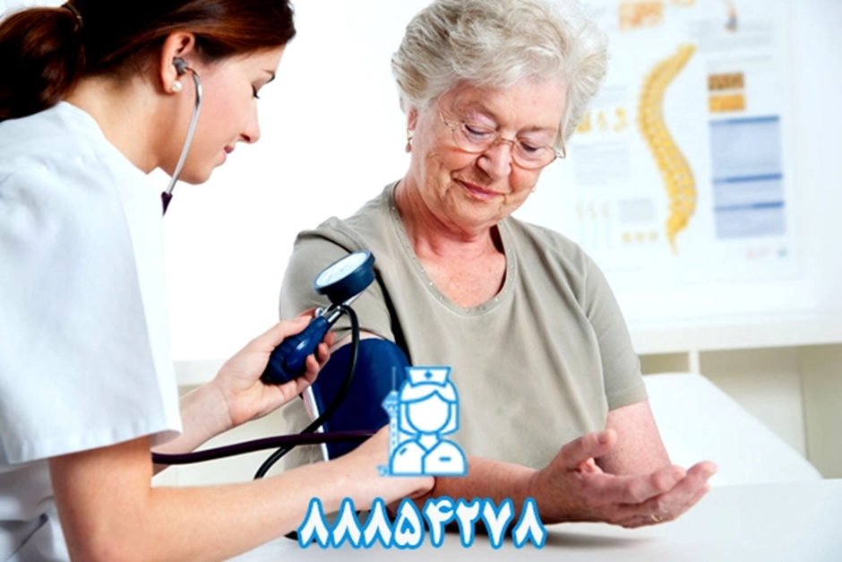 10 نکته طلایی برای استخدام مراقب سالمند در منزل