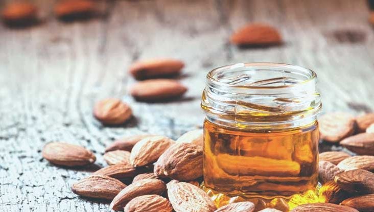 روغن بادام شیرین چیست و چه کاربردهایی دارد؟