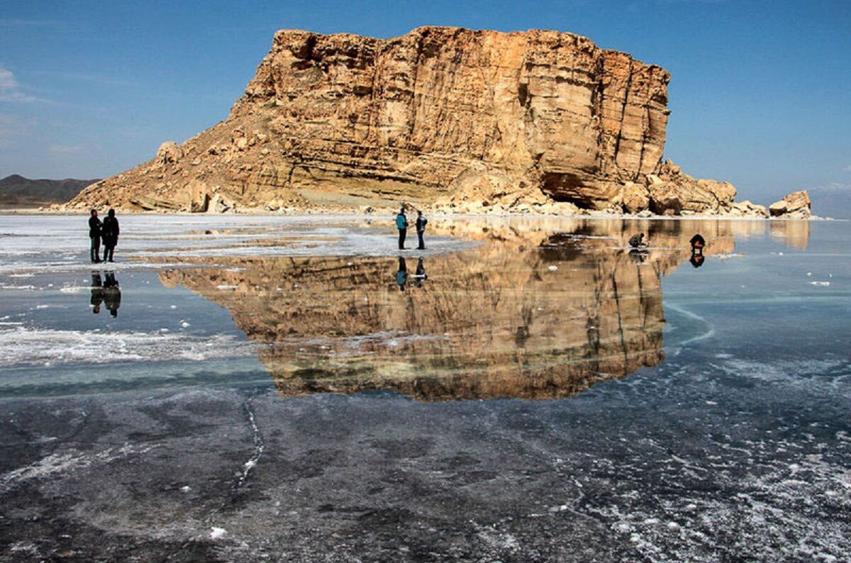 آخرین وضعیت سطح آب دریاچه ارومیه و تالاب‌های اقماری آن