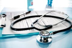 الزام پزشکان و مراکز پزشکی به عقد قرارداد با بیمه‌ها/معرفی مراکز متخلف به مراجع تصمیم‌گیر