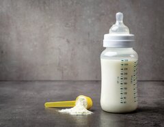 تشدید نظارت بر شبکه توزیع شیرخشک/ پیشنهاد تخصیص یارانه شیر خشک در قالب کالابرگ