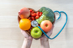 این مواد غذایی تضمین‌کننده سلامت قلب هستند/ معرفی ۸ ماده غذایی