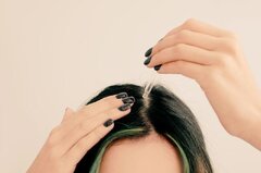 10 مورد از انواع روغن مو، با تمام انواع روغن های تقویت کننده مو آشنا شوید
