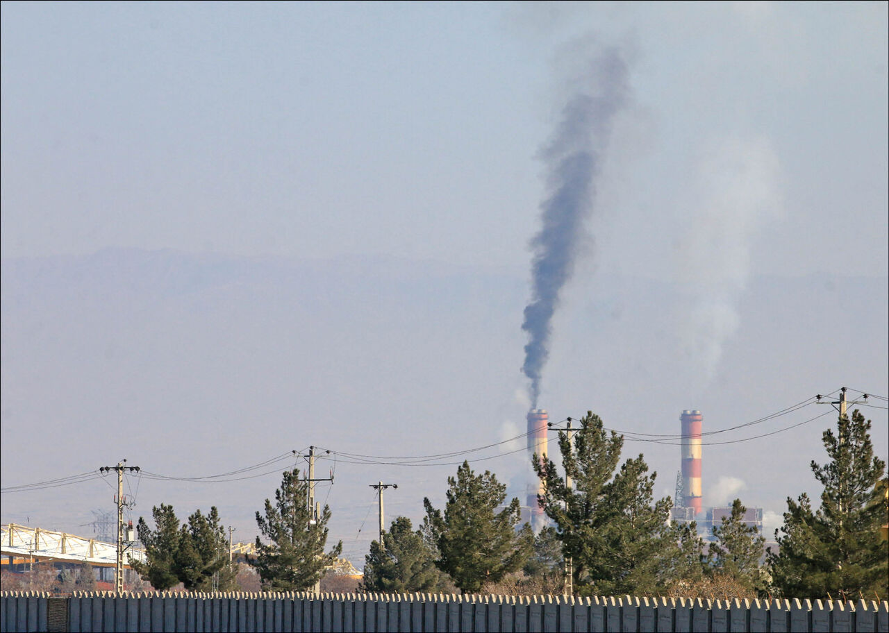 تداوم آلودگی هوا در شهرهای صنعتی طی دو روز آینده