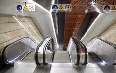 ۴ مصدوم بر اثر سقوط از پله برقی در یکی از ایستگاه‌های مترو