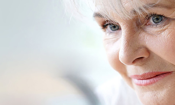 عمل زیبایی بینی در ۶۰ سالگی و سنین بالا